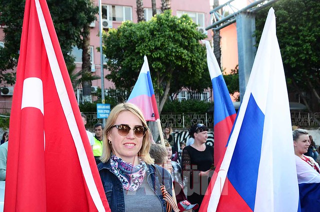 Alanya'daki Ruslar Zafer Günü'nü kutladı