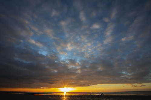 blackpool beach sky sunset sun rays fylde northwestengland coast coastal coastalresort holidayresort