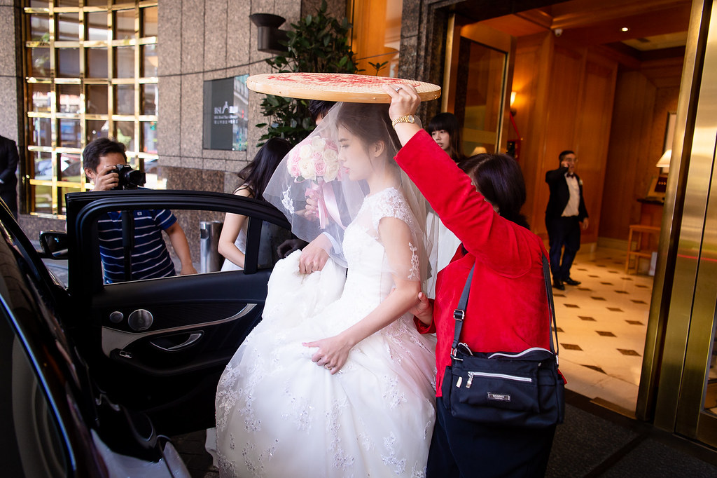 [婚禮攝影]家榮雅惠 文定迎娶晚宴@1919藝文中心-最專業的團隊完成每場完美婚禮紀錄，拍的不只好更要快! #婚禮拍立得