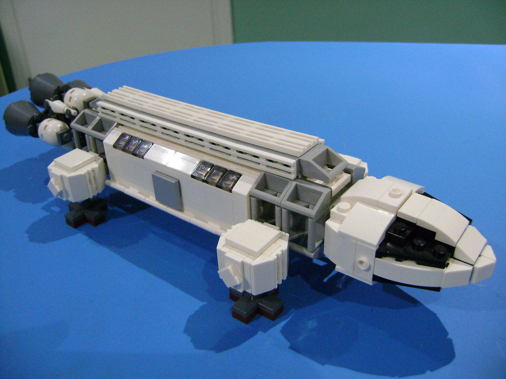 Custom Lego Space 1999 Eagle spaceship Prototype #2 | Flickr