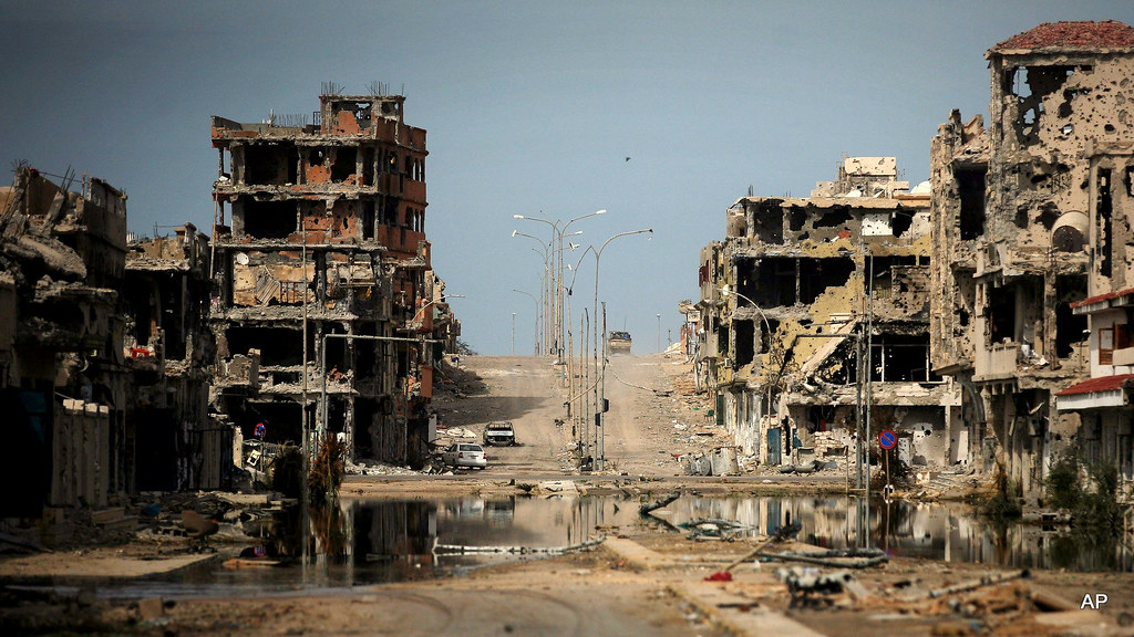 2011年，被北約空襲後的利比亞蘇爾特市。（圖片來源：AP）