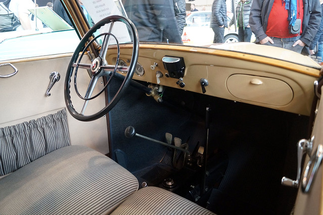 1934 Mercedes 130 Cockpit
