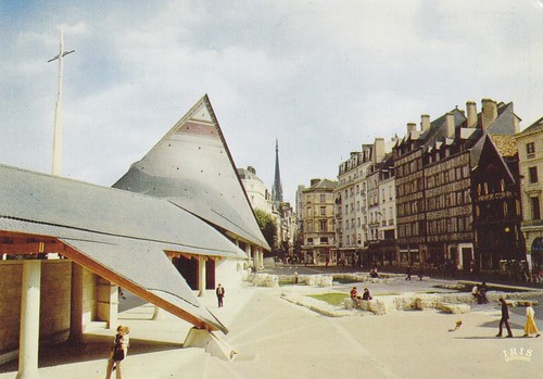 eglise moderne | by Mémoire2cité Vol 48