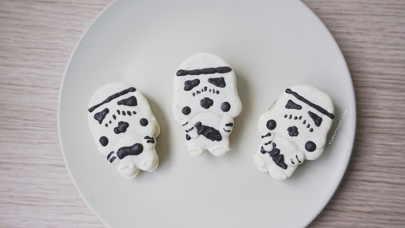 Storm Trooper Macarons