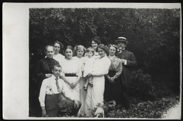 Archiv S979 Familienfoto, 1920er