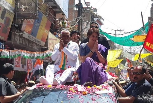 Priyanka Gandhi Vadra holds a roadshow in Jhansi Uttar Pradesh
