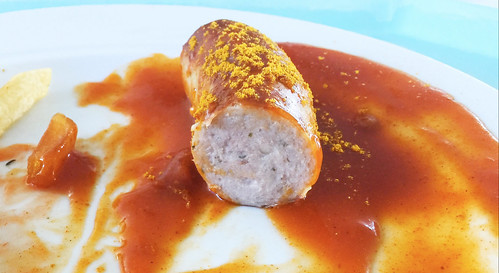 Curried sausage - Lateral cut / Currywurst - Querschnitt