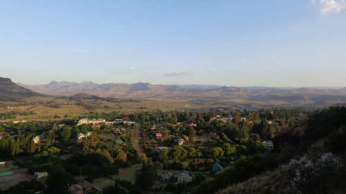 clarens freestate southafrica free state south africa view viewofclarens mountain mountains travel travelling trees tree greenery green hiking hike hikes nature naturalworld outdoors t