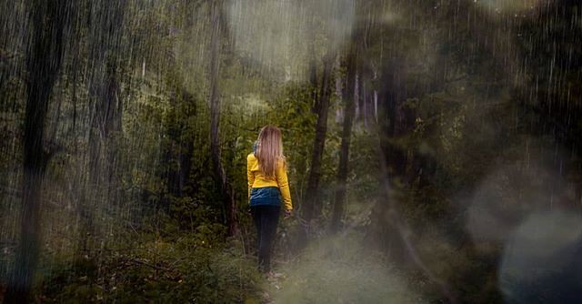Majówka w lesie. #kobieta #las #deszcz #zielono #przyroda #przygoda #burza #polishgirl #forest #rain #green #nature #adventure #storm #polskadziewczyna #poland #natura #polska #dziewczyna #wiosna #trip #woman #chmury #warszawa #naturephotography #travel #