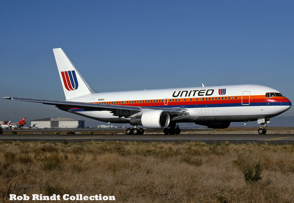 United Airlines B767-222 N618UA