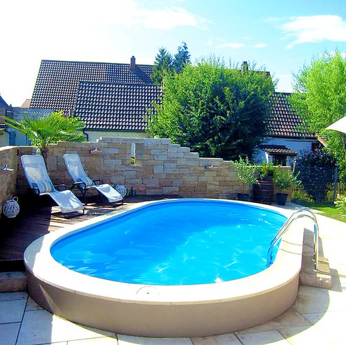 At home as in Tuscany. There comes holiday feeling :-) #ovalpool #pool #sc … | by tinahertel8352
