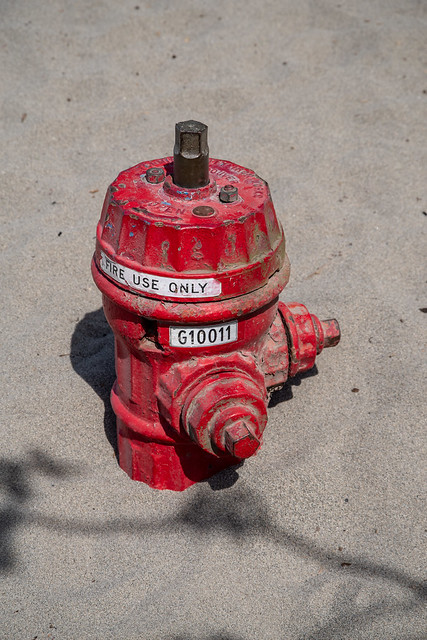 Beach fire hydrant (_K1_7402)