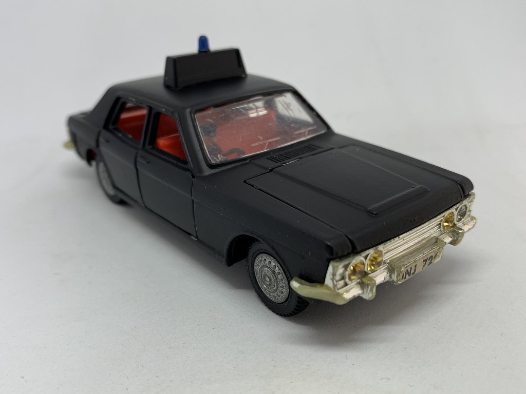 Dinky Toys Number 255 Ford Zodiac Police Car - Renovation … | Flickr