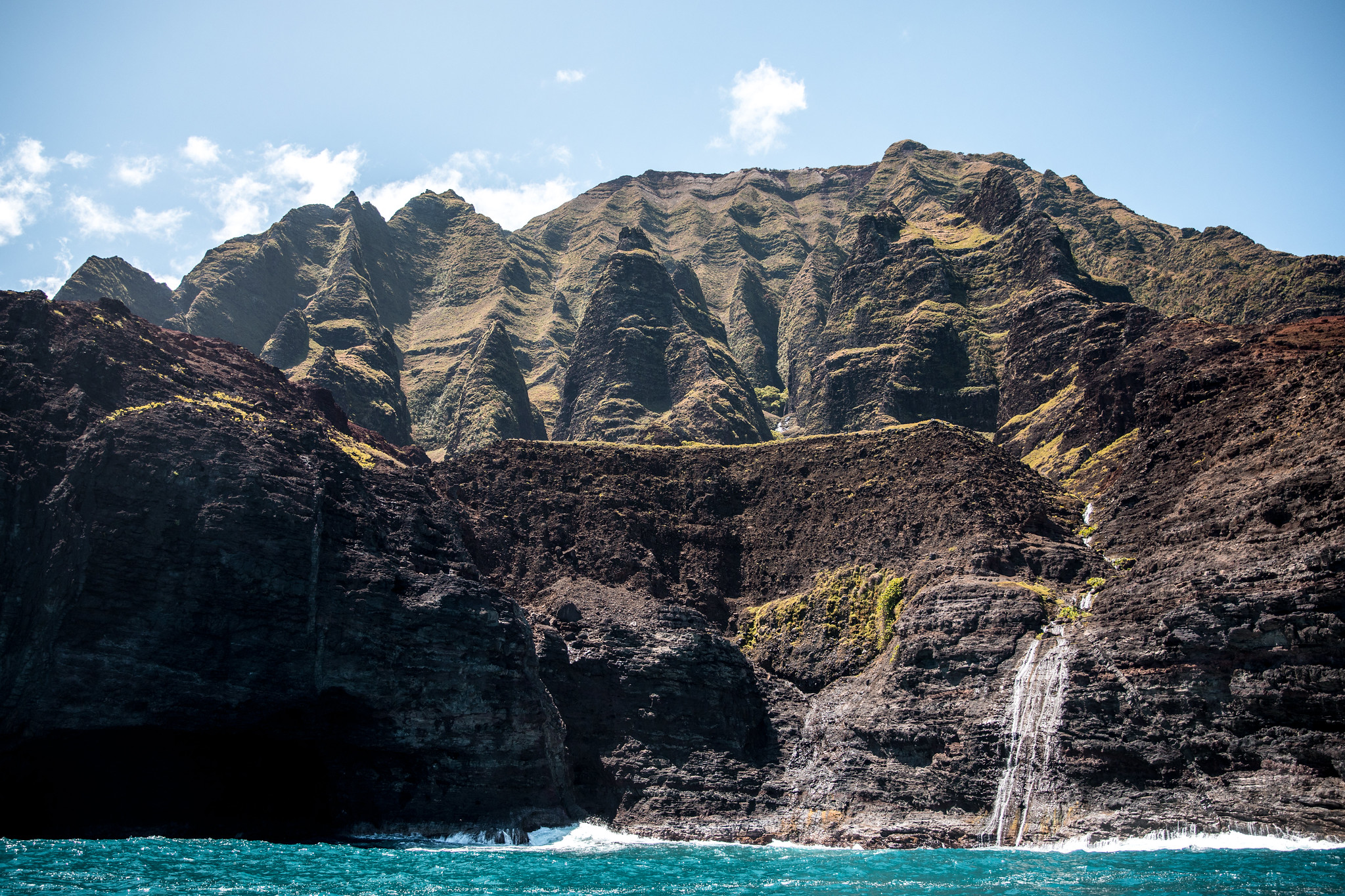 Na Pali Coast Sea Cave and Snorkel with Na Pali Pirates - Kauai Things to do, Kauai Travel, Kauai Activities, Kauai Must do, Kauai Travel Tips, Na Pali Coast Tour, Na Pali Coast | Wanderlustyle.com