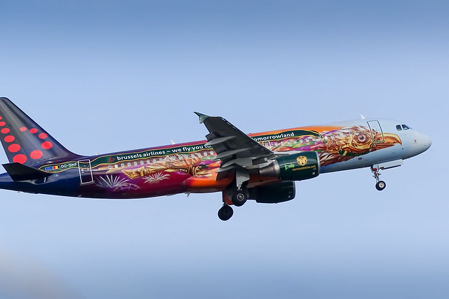 Brussels Airlines - Airbus A320 [OO-SNF] Belgian Icons - ‘Tomorrowland’ at Brussels Airport - 28/10/18