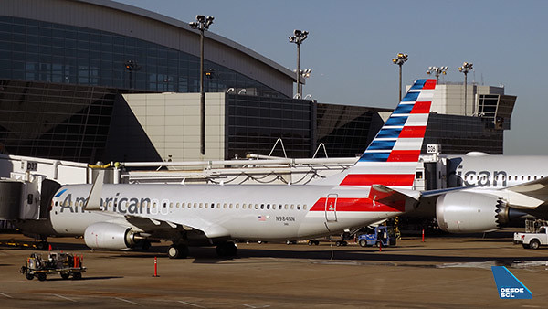 American Airlines B737-800 en DFW (RD)