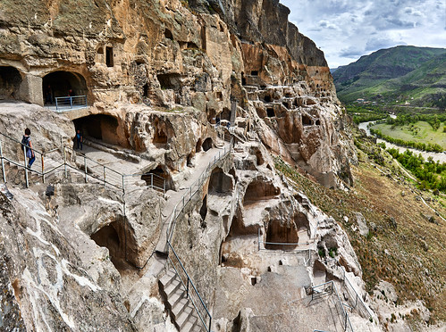 georgia travel spring transcaucasia panorama vardzia cave
