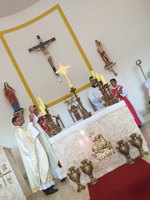 Celebração Marca Sagração do Altar em Santa Eudóxia 