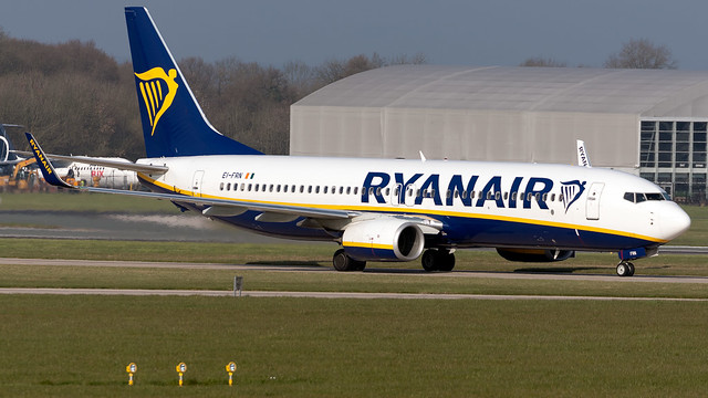 Ryanair EI-FRN 737-8AS EGCC 06.04.2019