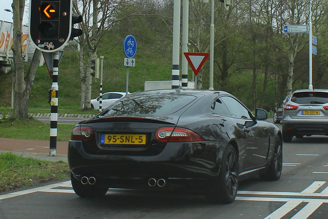 2009 Jaguar XKR Coupe