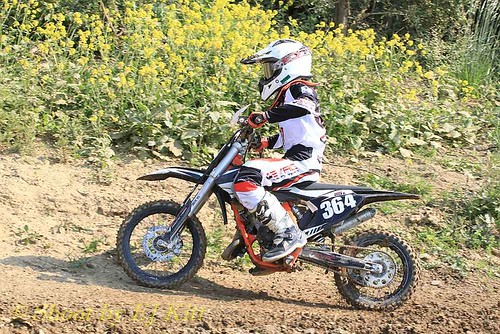 comp_EJK_6174 | by ej.kitt