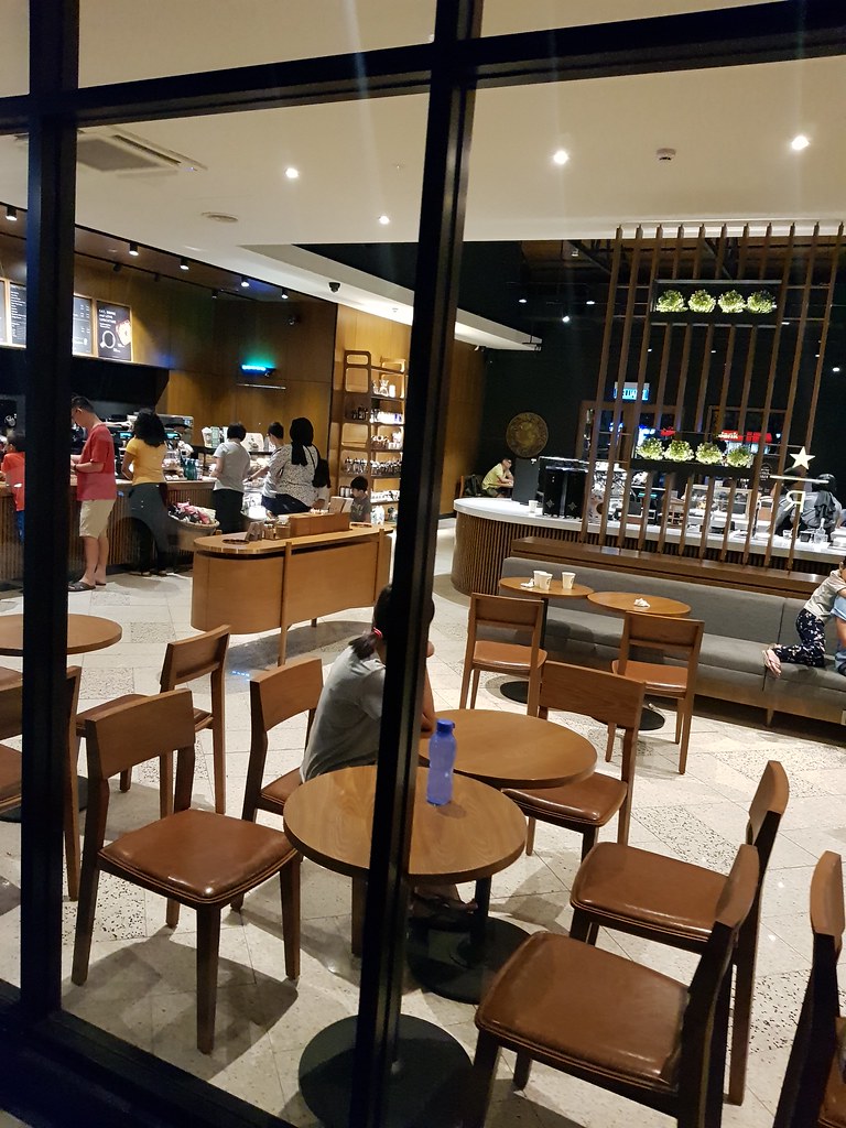 @ 星巴克典藏咖啡 Starbucks Reserve Coffee Drive-Thru in Setia Alam (Persiaran Setia Impian, Bandar Setia Alam, Seksyen U 13)