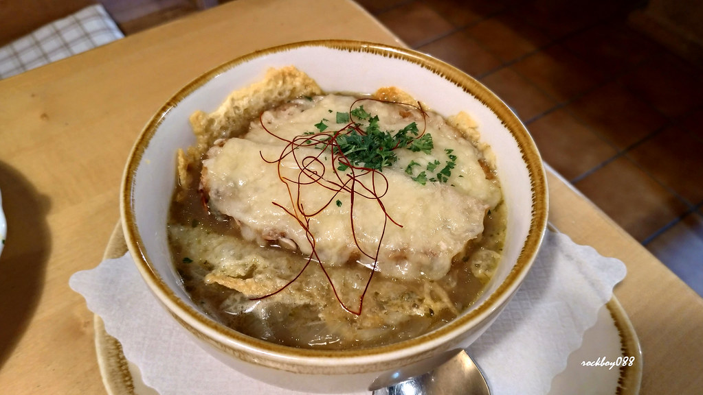 French Onion Soup(Zwiebelsuppe...)