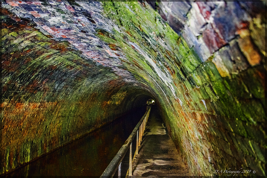 Chirk canal Tunnel DSC_3624