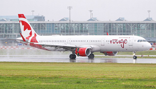C-FJOU Air Canada Rouge Airbus A321-211@YVR 25May19