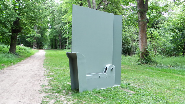 Sir Anthony Caro 'Up Zero' sculpture on Cliveden's Green Avenue.