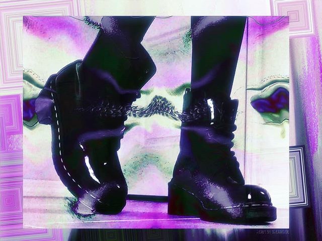 The chained steps // #glitch #glitchart #vaporwave #glitchartistscollective #rmxbyd #vaporwaveaesthetic #aesthetic #vaporwaveart #vaporwaveaesthetics #vaporwaveedits #vaporwaveedit #goth #gothic #gothgirl #gothgoth #alternativegirl #altmodel #emo #altgirl