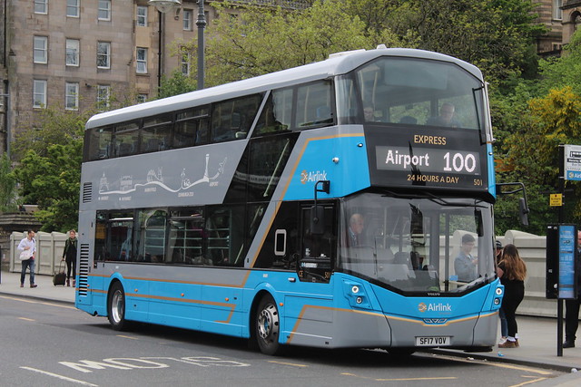 Lothian Buses 501 / SF17 VOV