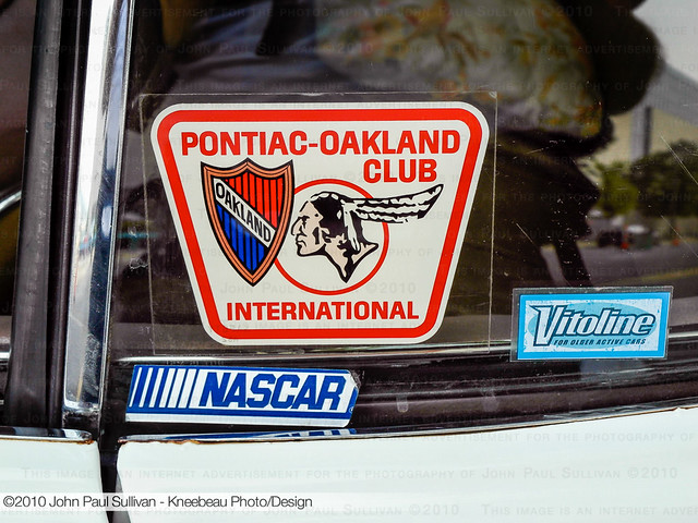 Pontiac Oakland Club International sticker