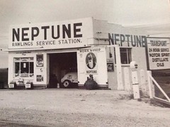Rawlings Service Station - year unknown - supplied by Glenys Rawlings