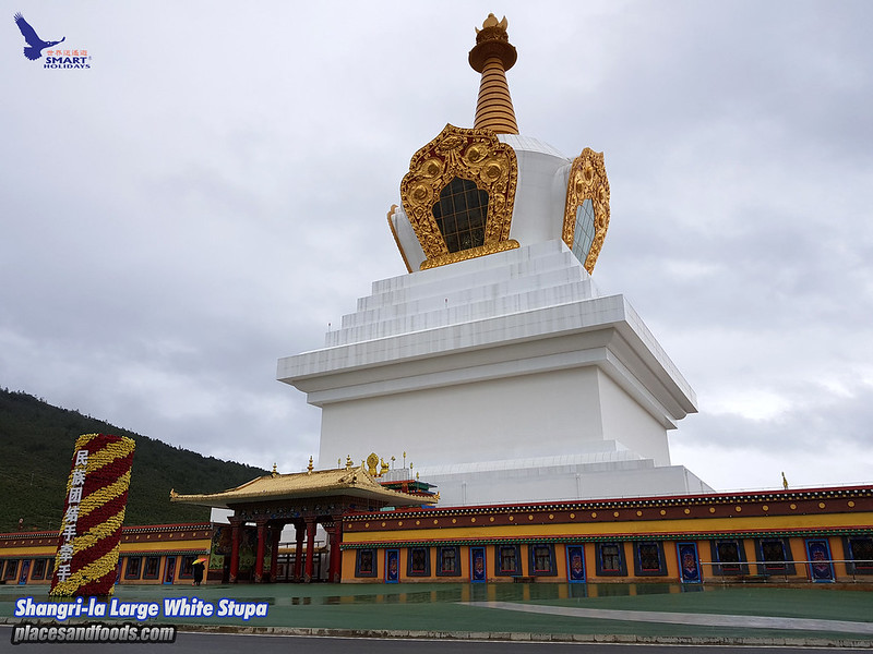 smart holidays shangrila large white stupa