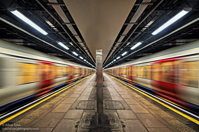 Moorgate Underground Fast Symmetry
