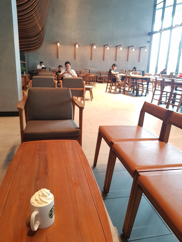 摩卡加奶油 Mocha w/Cream rm$14 @ Starbucks at Central i-City Mall, Klang