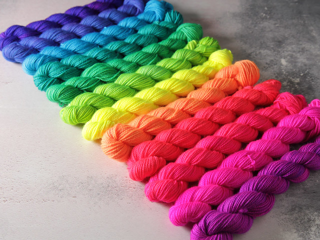 Favourite Sock Minis neon gradient pack – 12 x 20g miniskeins pure Merino wool superwash 4 ply / fingering hand dyed yarn