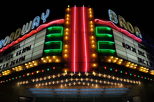 mountpleasant isabellacounty michigan broadwaytheater marquee neon