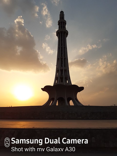 Minar-e-pakistan sunset mobile photography