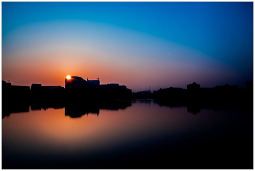 salford quays water dawn sunrise reflections lancashire