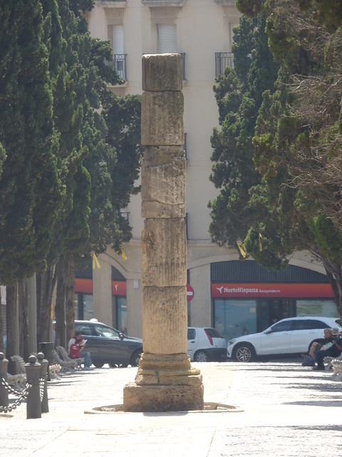 Via de l'Imperi Romà, Tarragona - Columna Romana