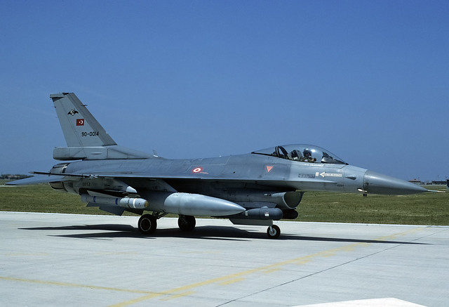 F-16C 90-0014 bk TurkishAF 161Filo 950529 Bandirma 1001