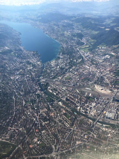 Flug über Zürich