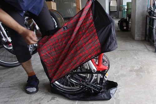 ブロンプトン用輪行袋の決定版”リンプロジェクト 車体完全収納 輪行袋