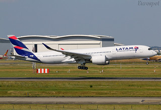 F-WZGS Airbus A350 LATAM