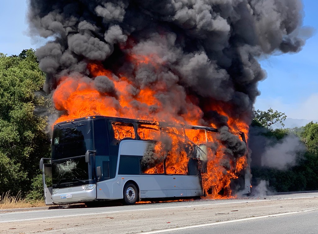 Bus is Burning | Alpine Road exit off 280 right now near S… | Flickr