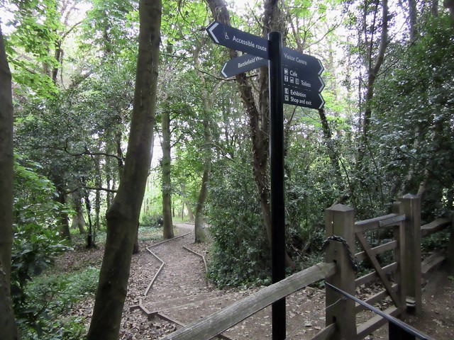 Battlefield Walk Signpost