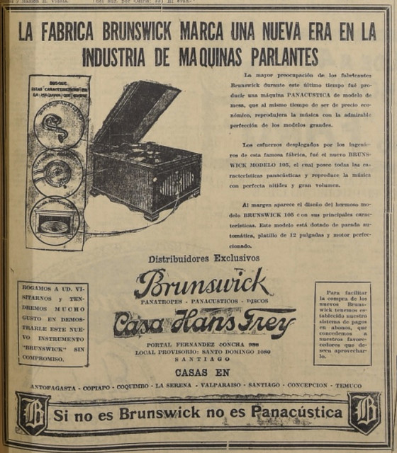la música se escucha por los panacústicos importados por Brunswick  Santiago 1927