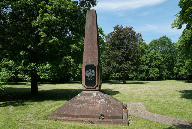 Gedenkstätte Friedhof Jammertal: Mahnmal für Opfer der Alliierten